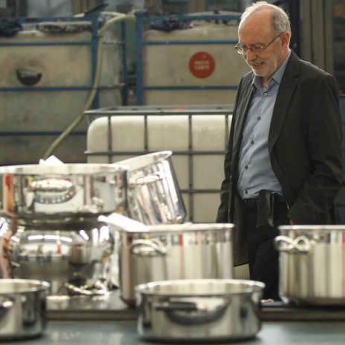 Les scientifiques de Porto inventent une machine qui lave la vaisselle